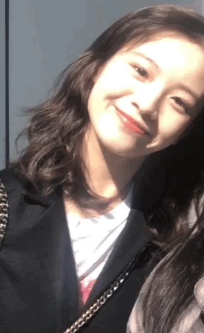 求一下小欢喜方一凡跟英子抱一起的表情包