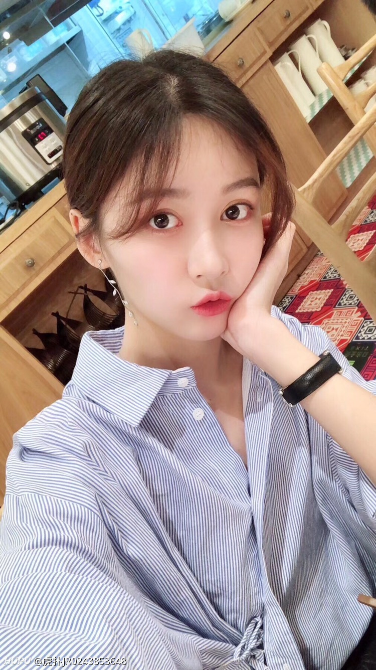 请问这个女生照片的微博id是什么?网恋有风险,兄弟萌要谨慎!
