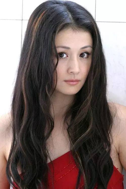 我提议组委会把今年女神荣誉席位颁给谢大脚