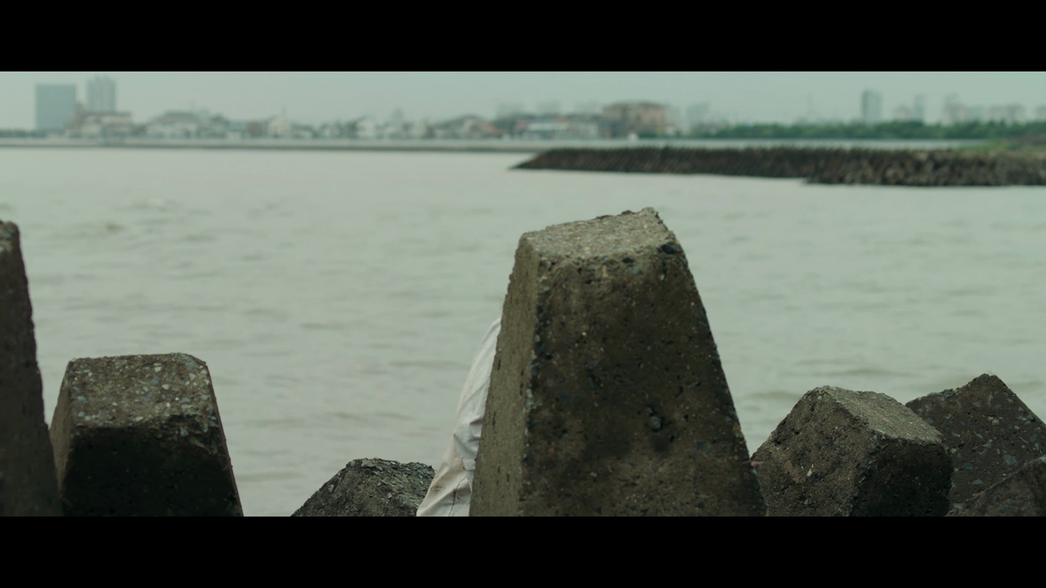 video-poster