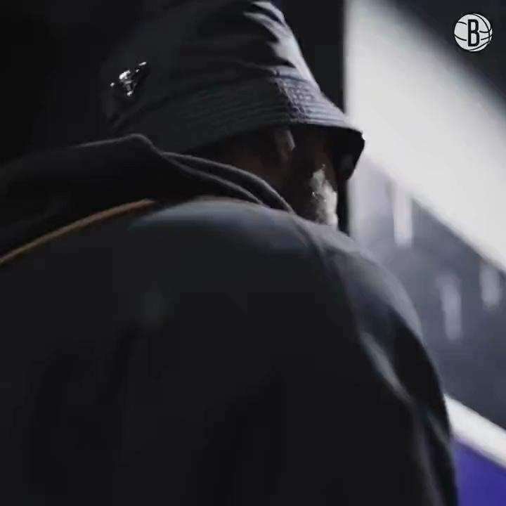 video-poster