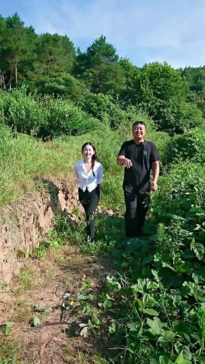 video-poster