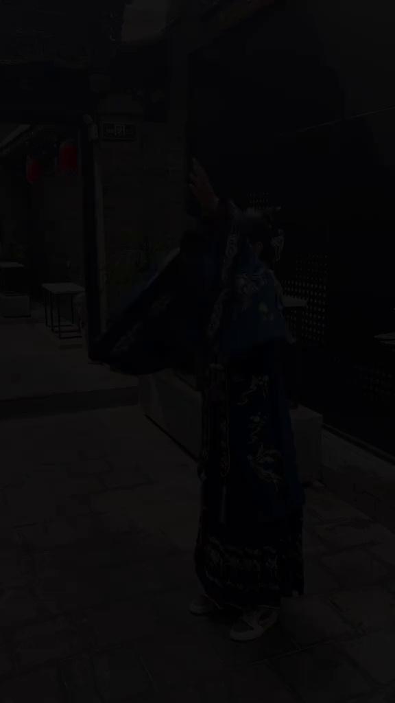 video-poster