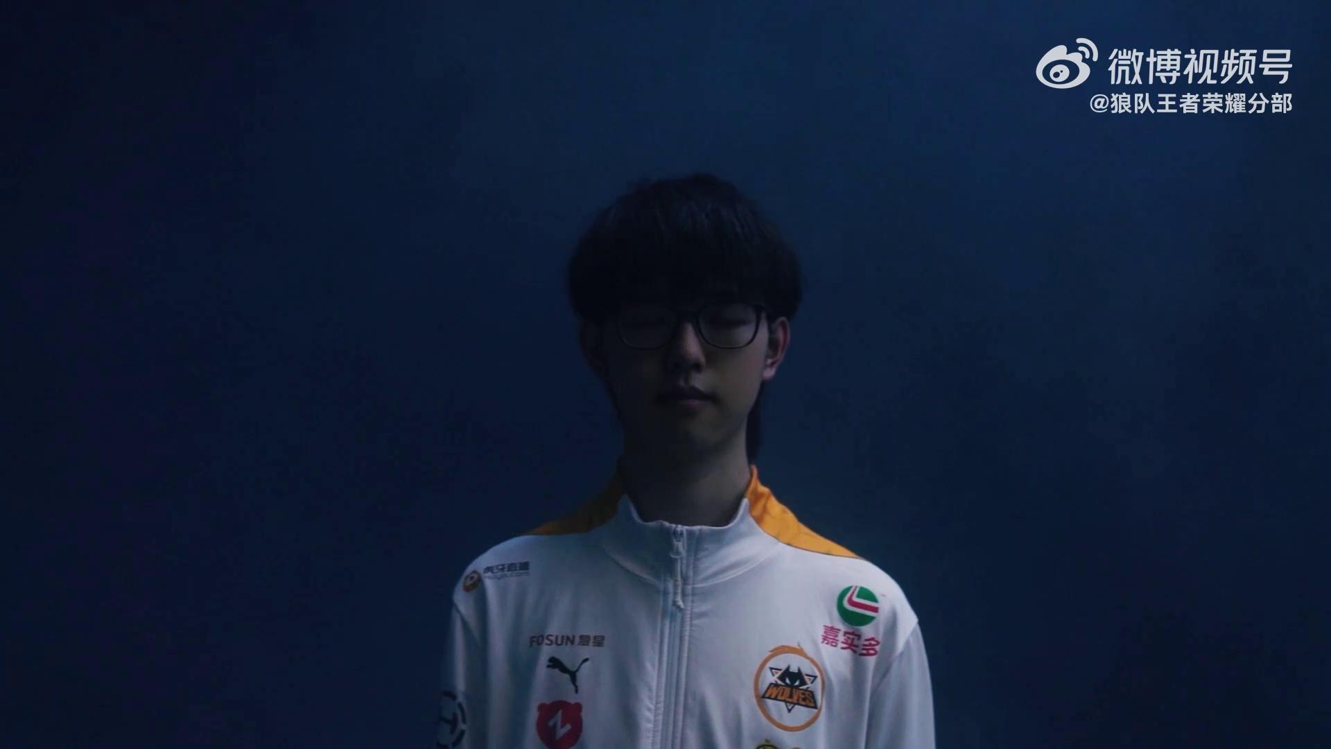 video-poster