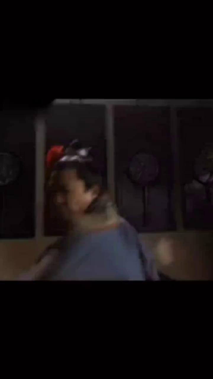 video-poster