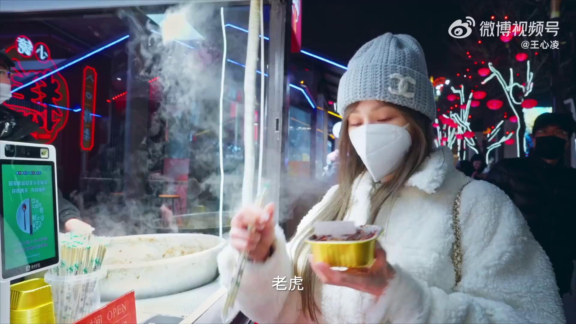 video-poster
