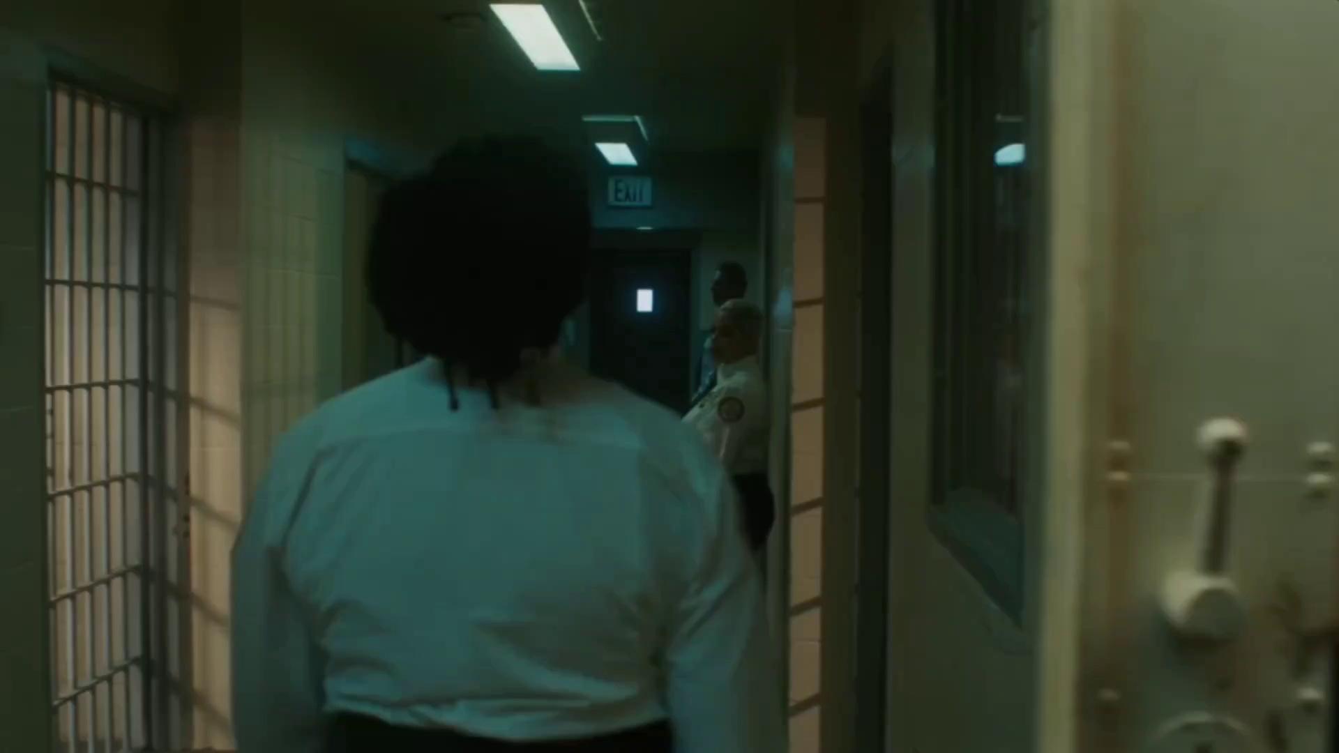 video-poster