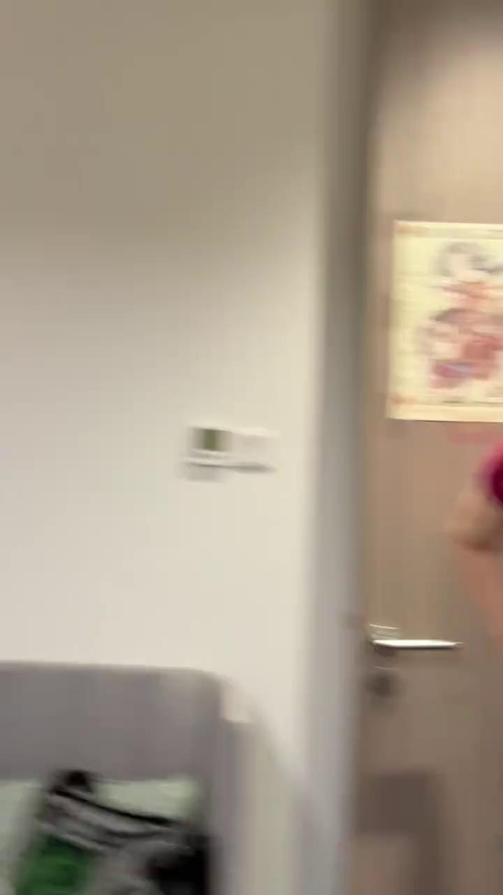 video-poster