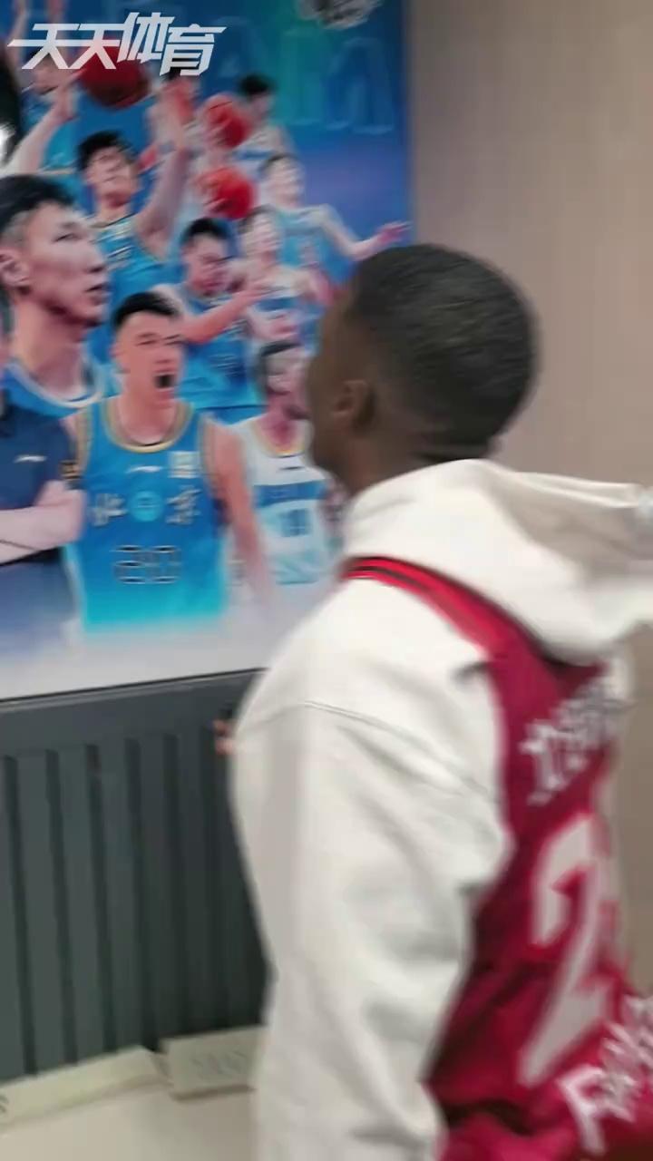 video-poster
