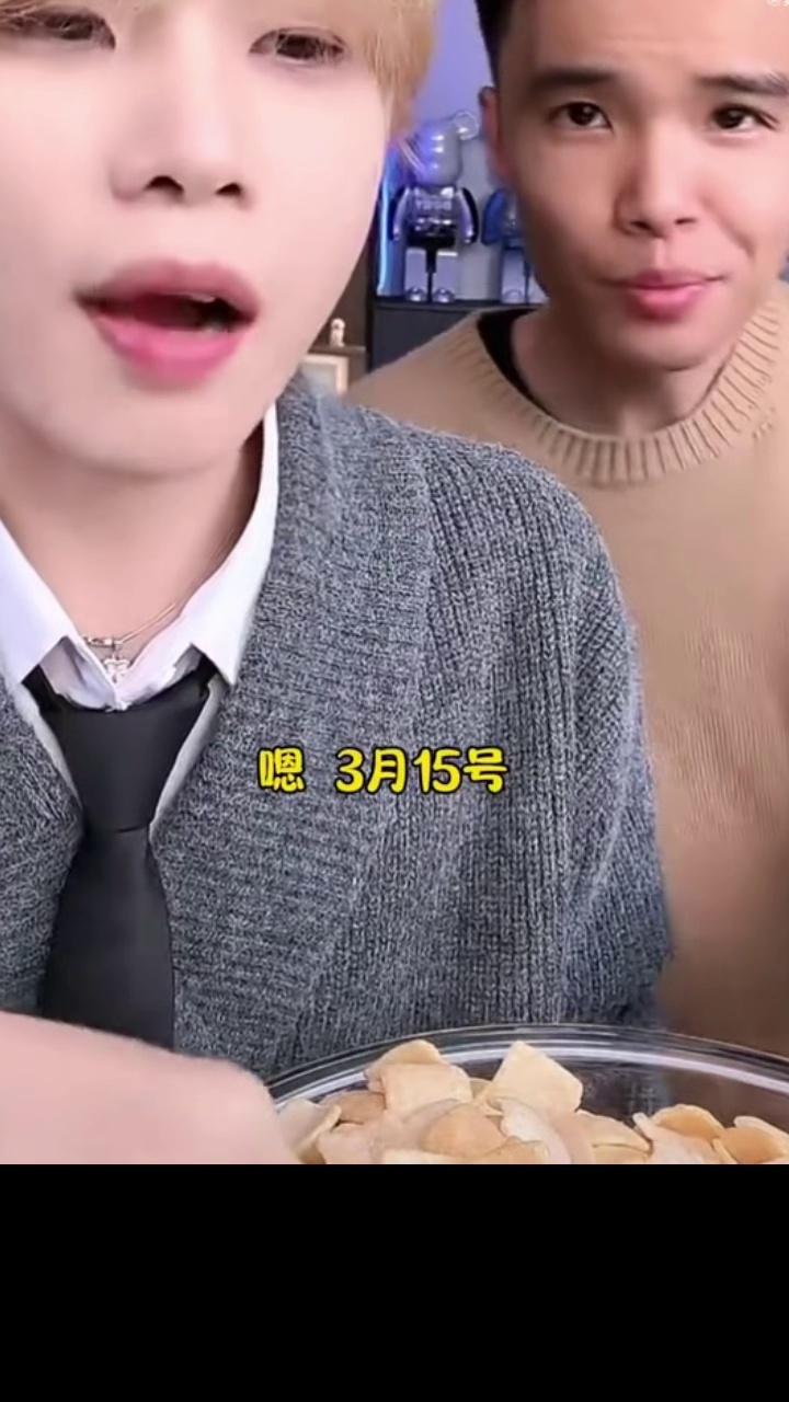 video-poster