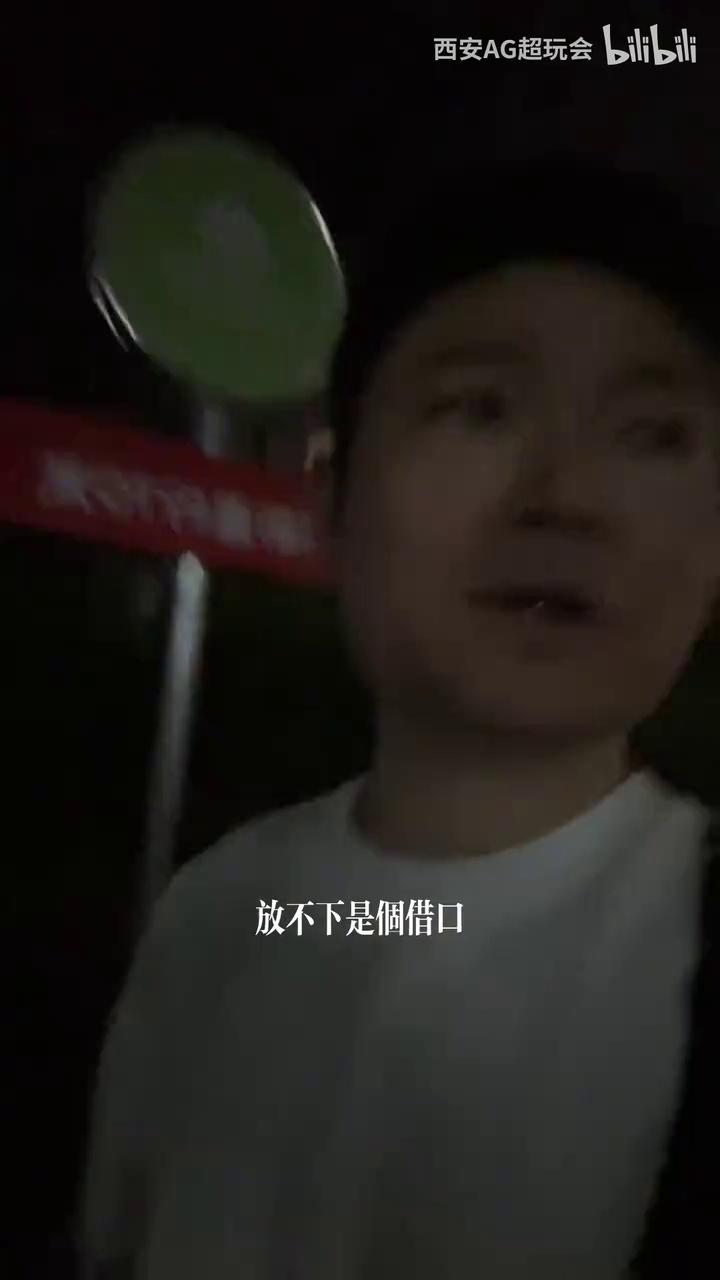 video-poster