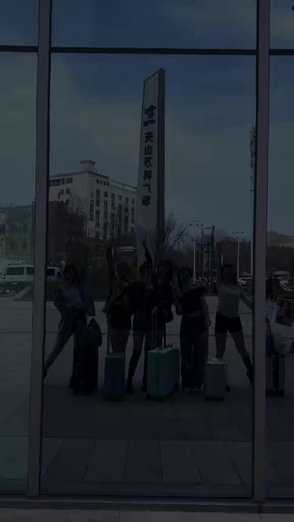 video-poster
