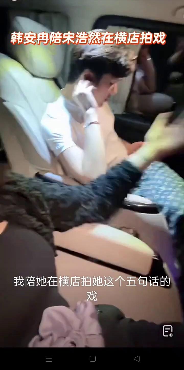video-poster