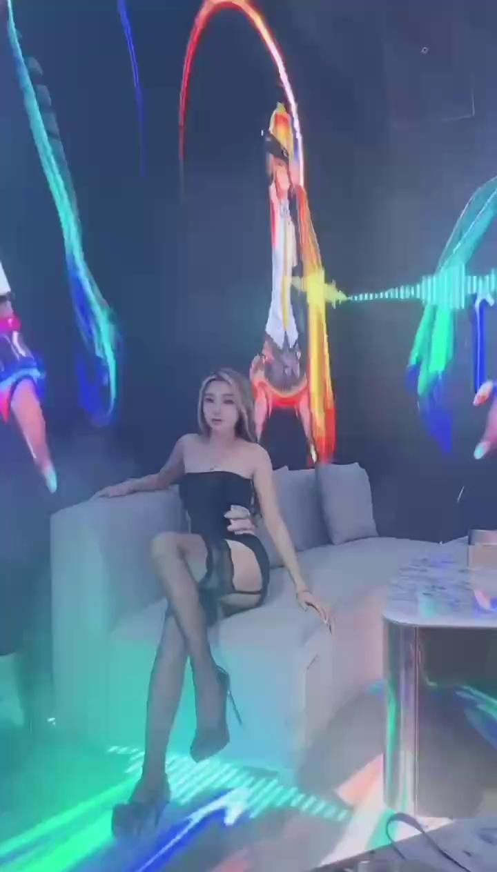 video-poster