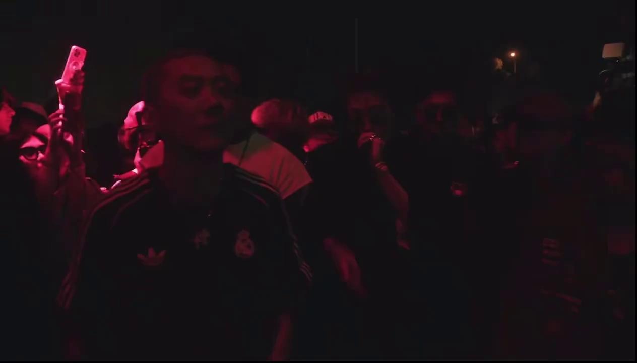 video-poster