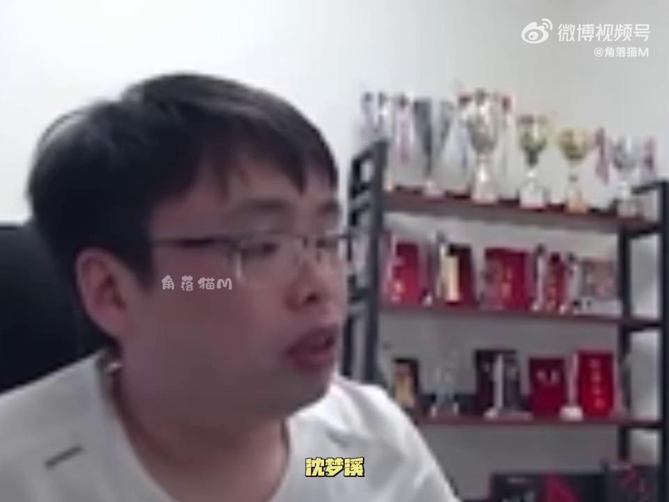 video-poster