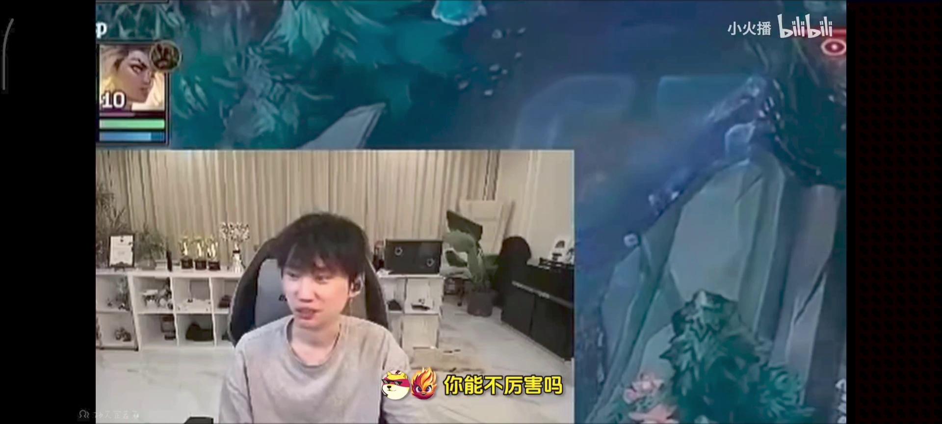 video-poster