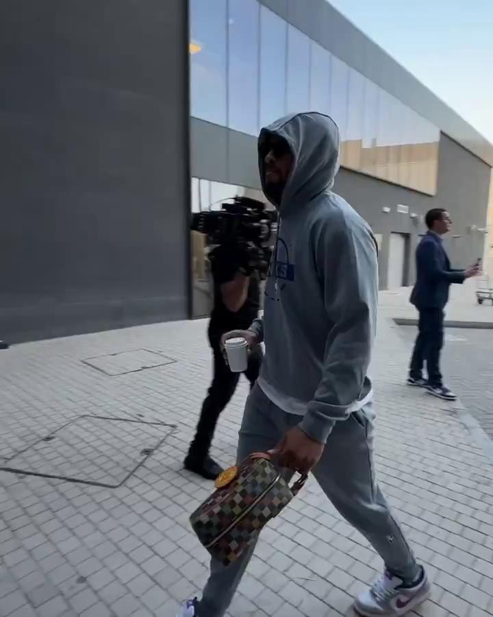 video-poster