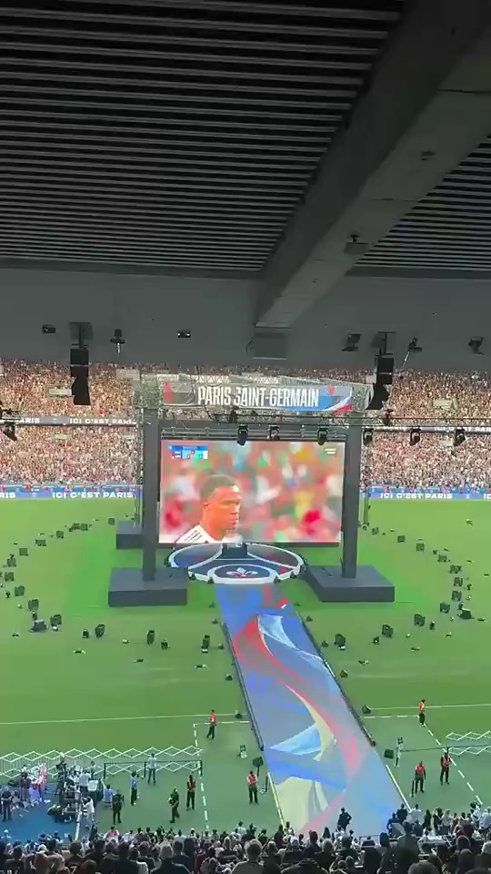 video-poster