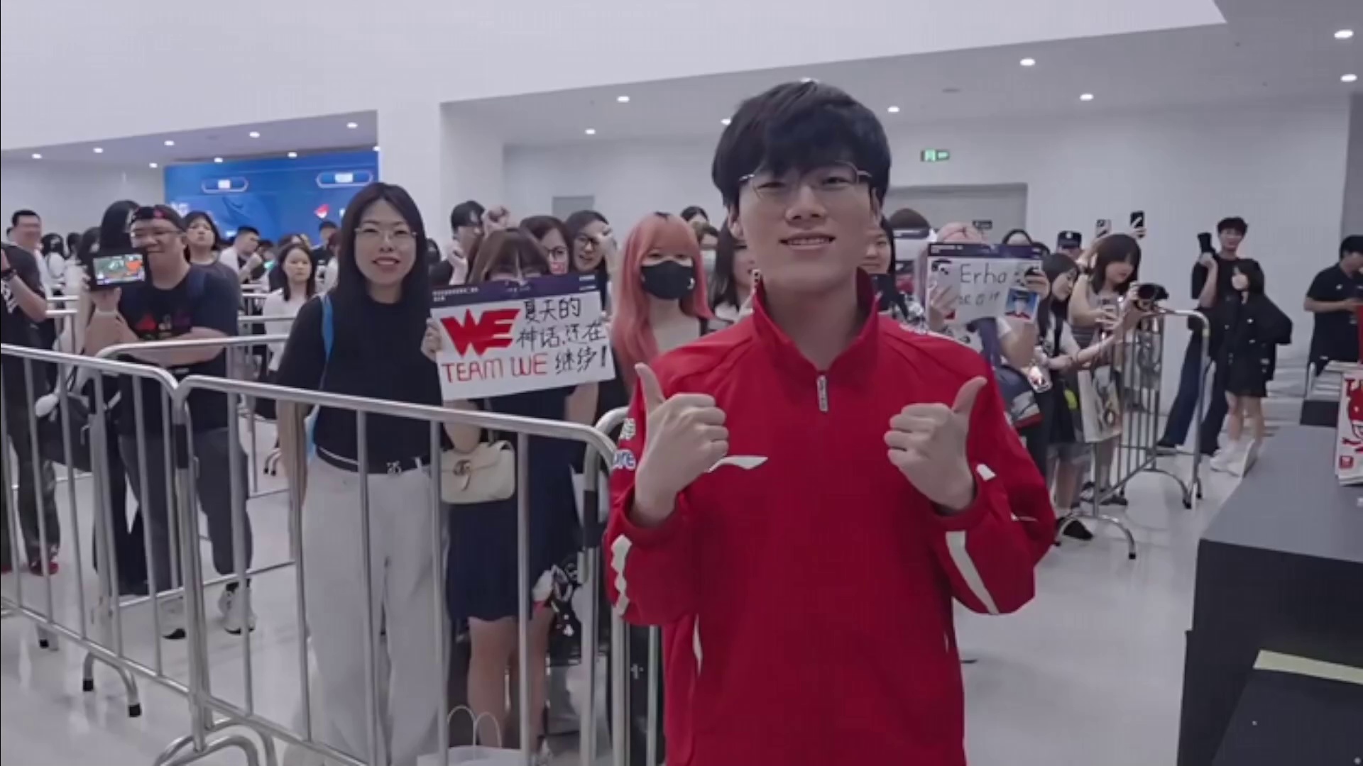 video-poster