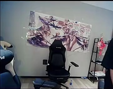 video-poster