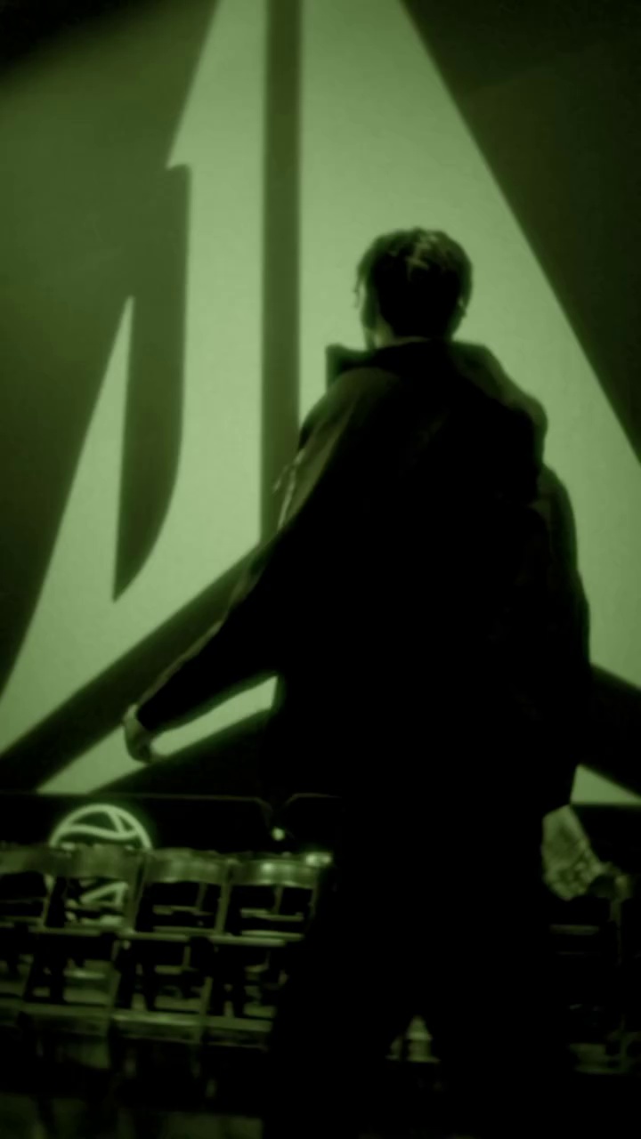 video-poster