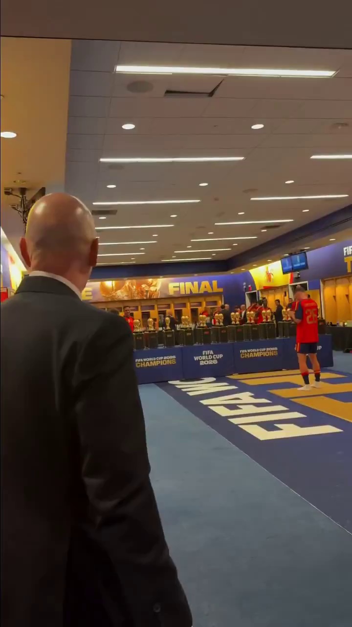 video-poster