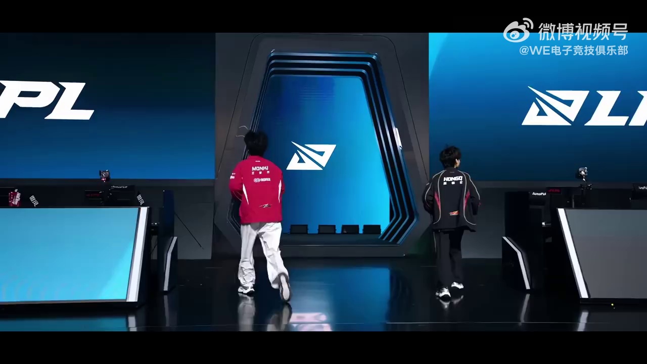 video-poster