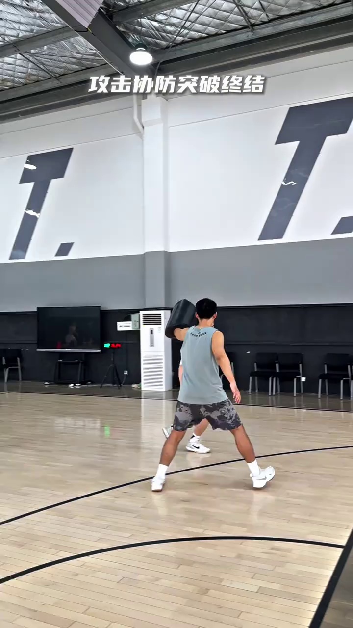 video-poster