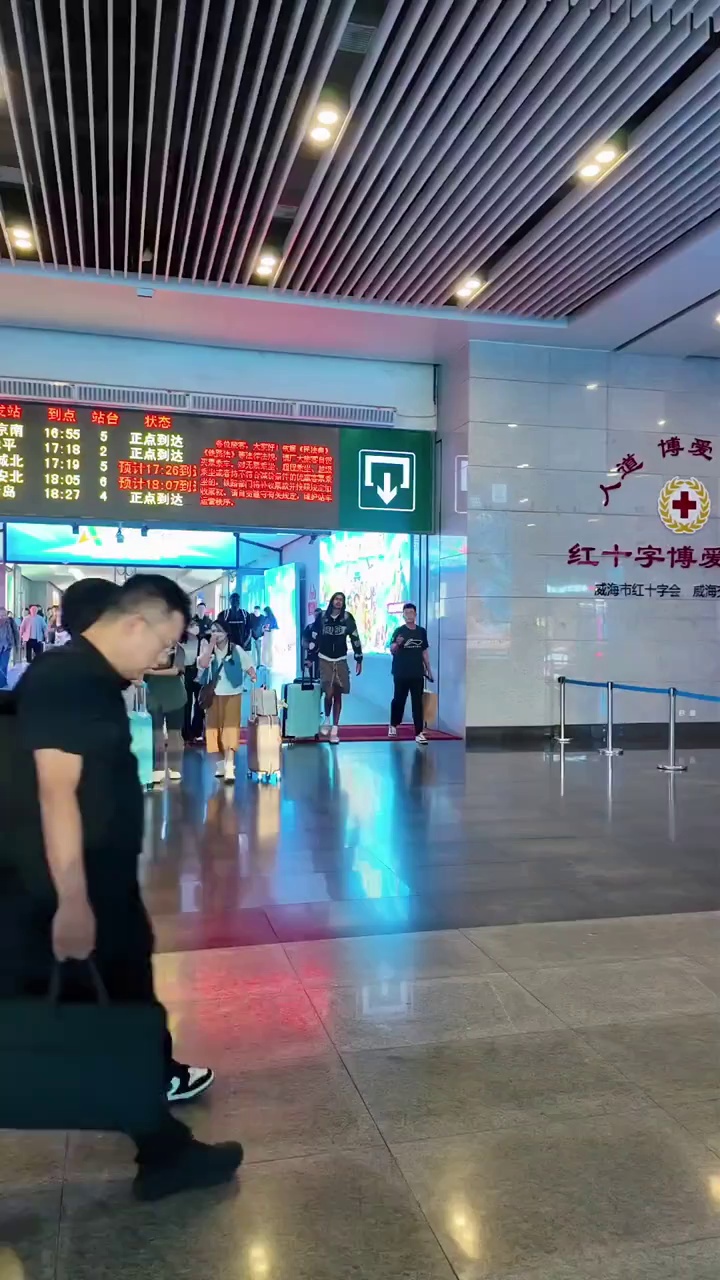 video-poster