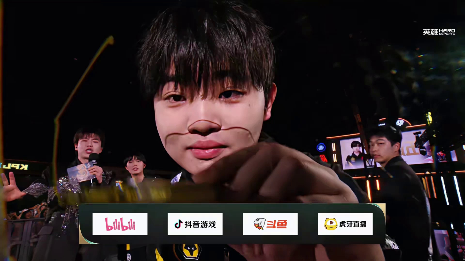 video-poster