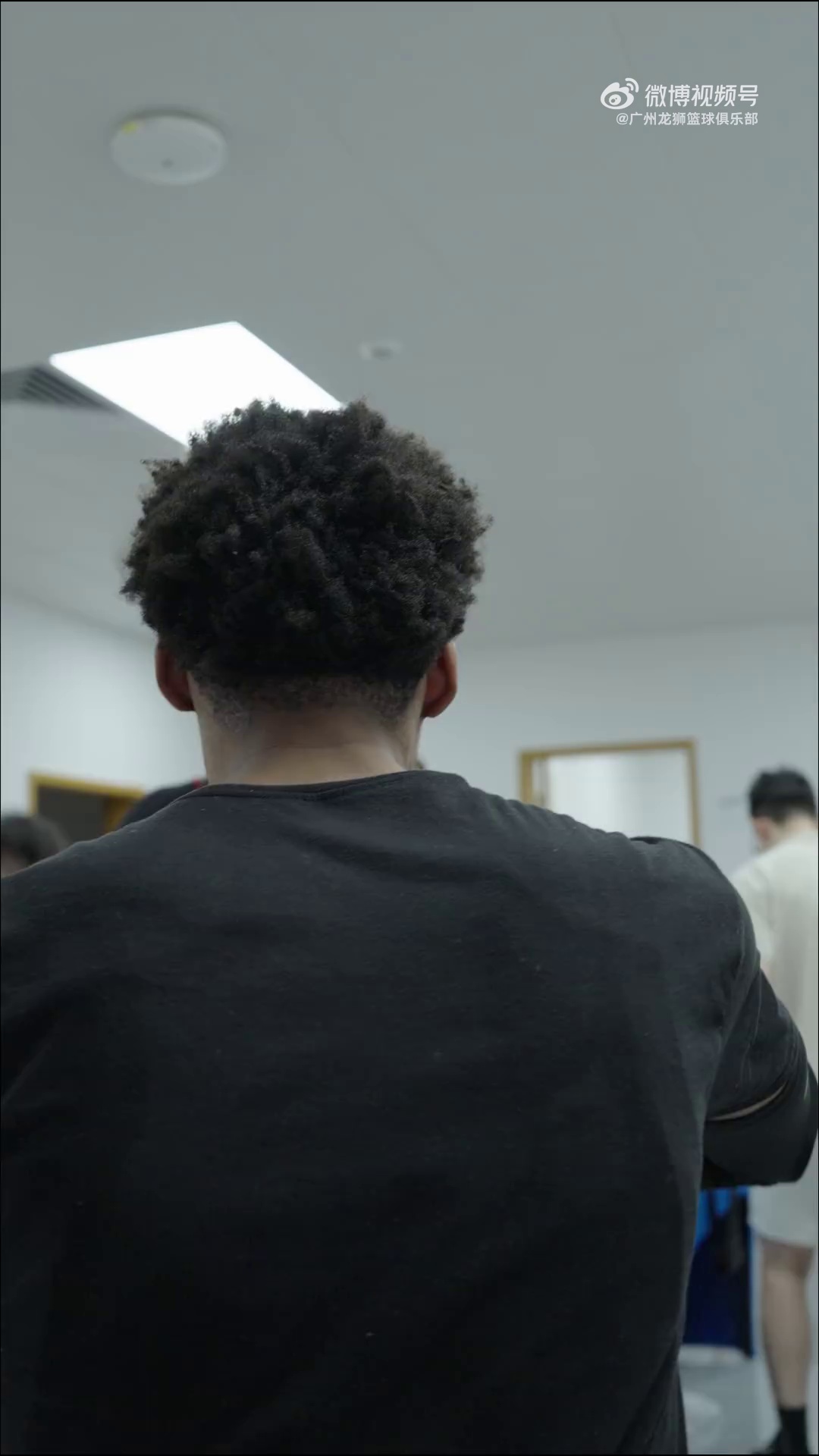 video-poster