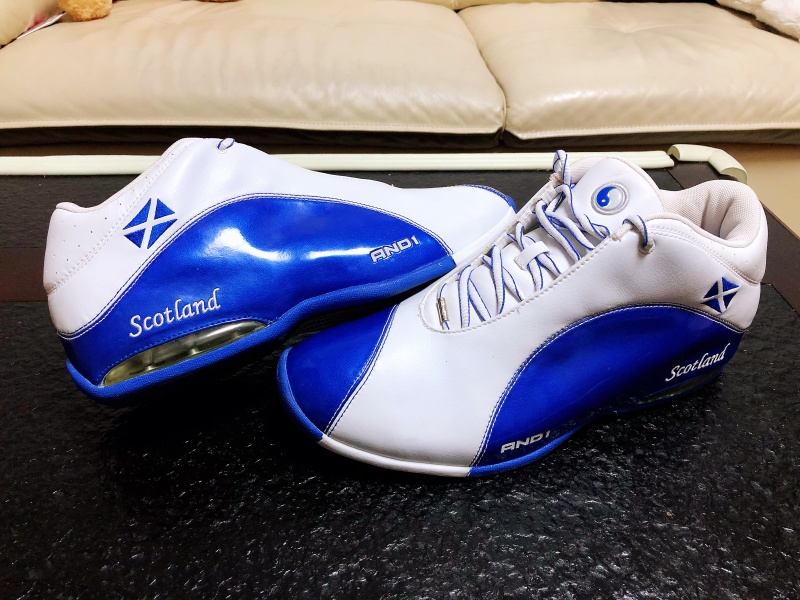 大本穿着这双and1 chosen one 做了那一年的天选之子,强悍,霸气