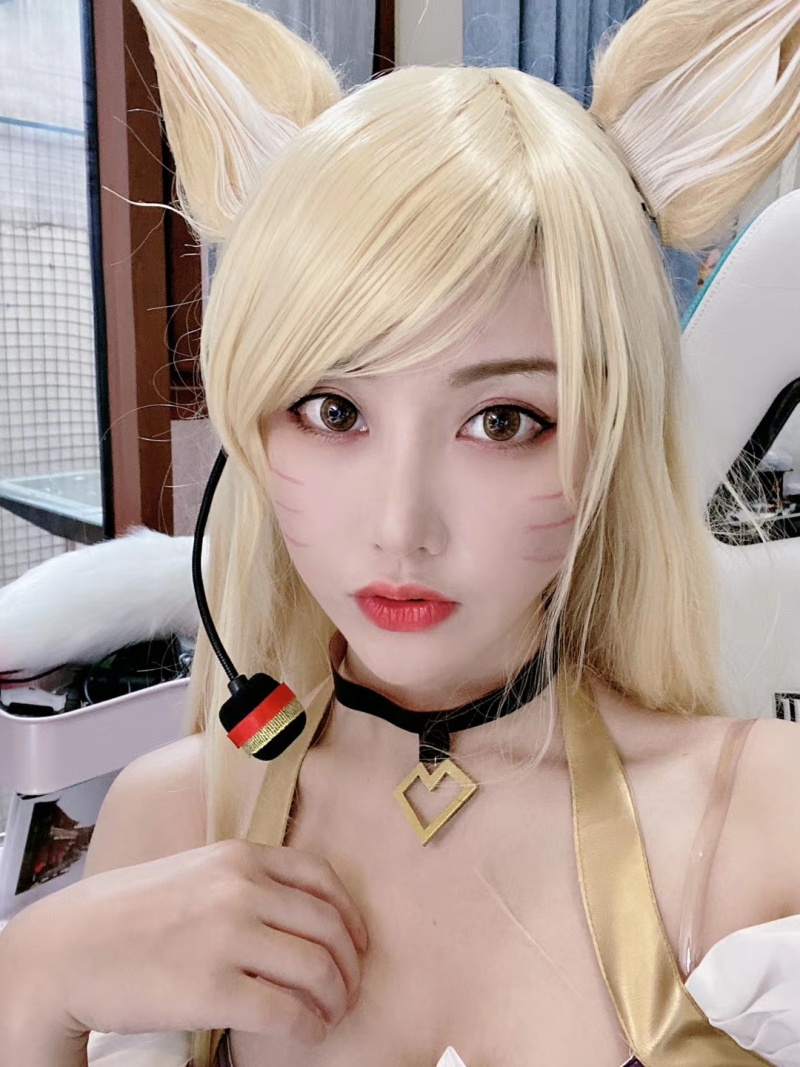 Pick好身材 我是斗鱼狐狸酱大魔王 应邀而战 请jr投票 虎扑