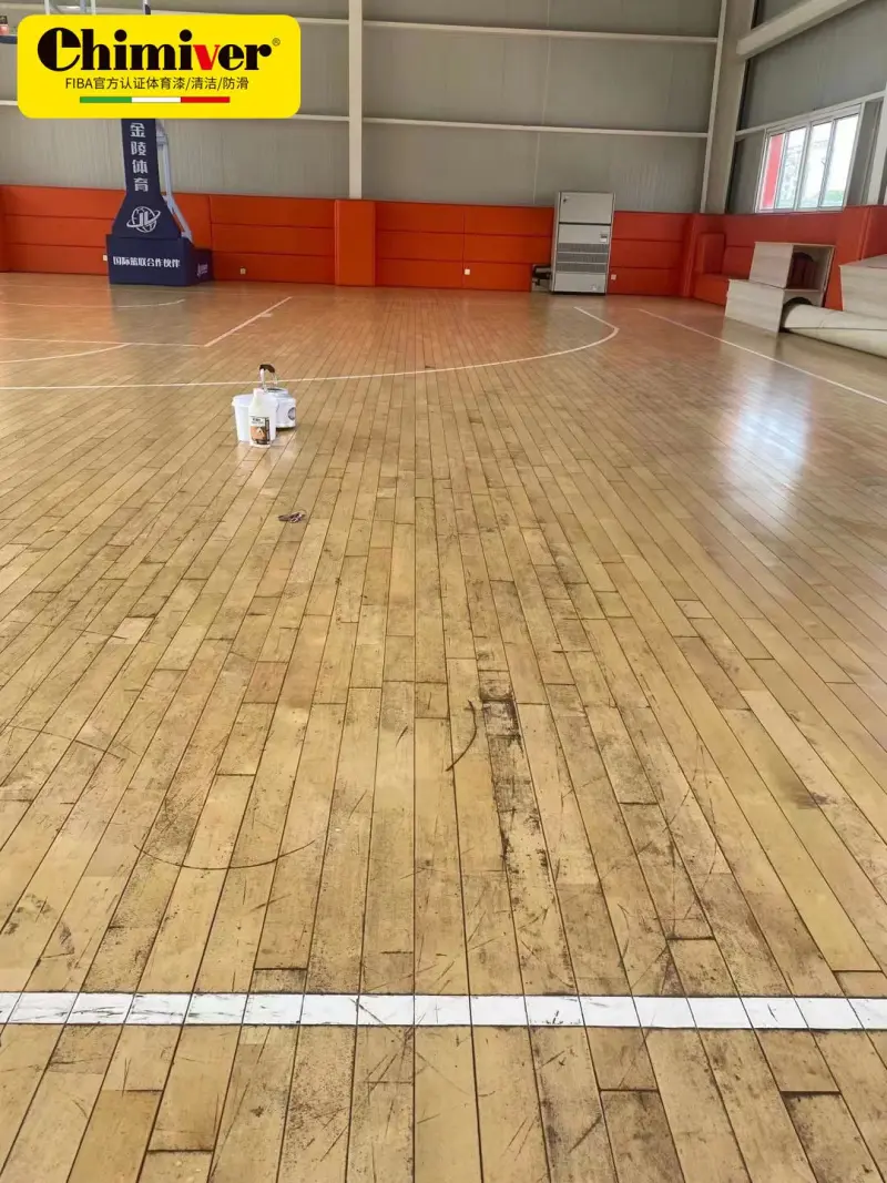 开云电竞正确的篮球场木地板防滑处理方案让地板时刻保持在优异运动状态(图2)