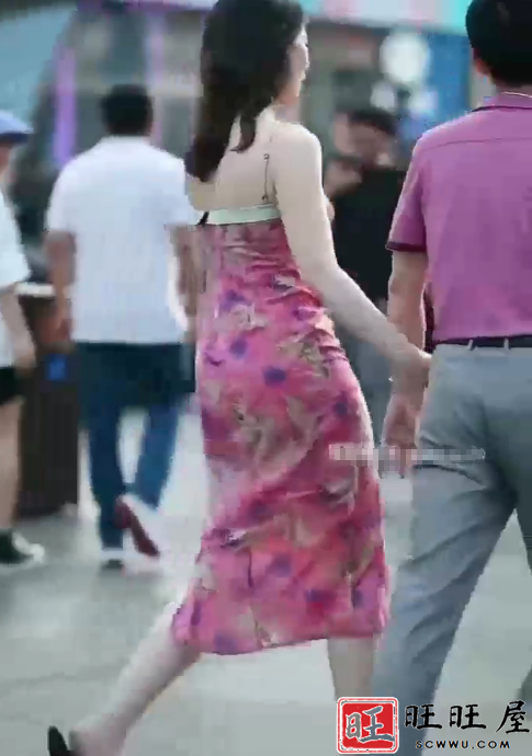 国企领导出差与“小三”牵手逛街被拍?公司通报:免职,接受纪委核查