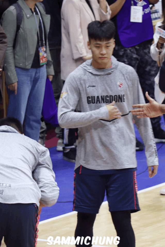 德莱尼呼唤赵睿