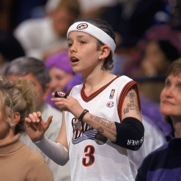 各位家人们有没有球星小时候的照片.用来做头像!