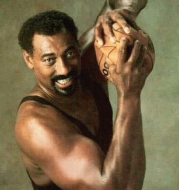 张伯伦和贾巴尔的对决视频?