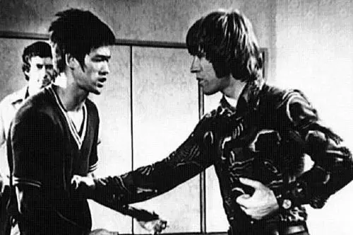 72年拍摄猛龙过江电影 的李小龙