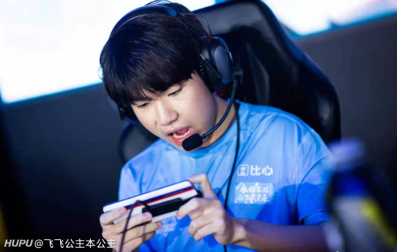 边路大将军与野区大魔王的战争又来了 飞牛对阵花海 大家看好谁 虎扑