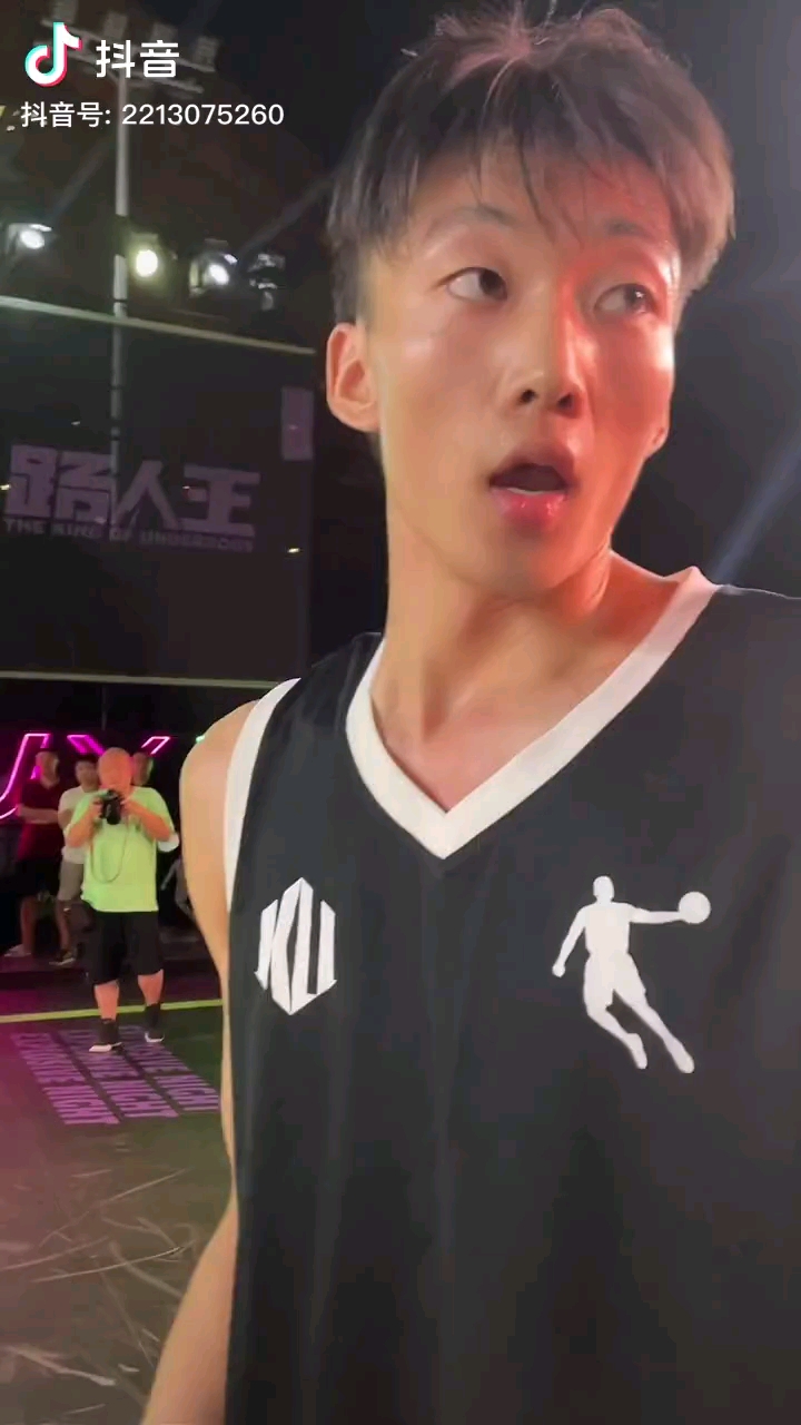 白晶单挑爱德华兹,什么水平-实战篮球区-虎扑社区