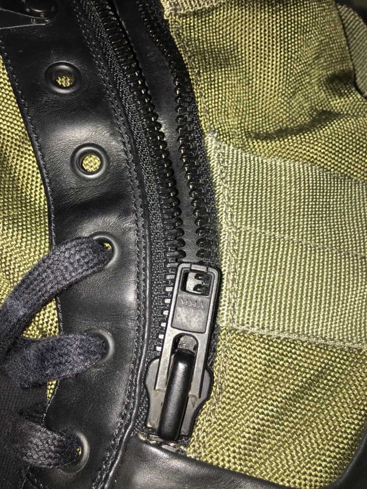 求问各位带个fog的军靴在哪里可以鉴定啊