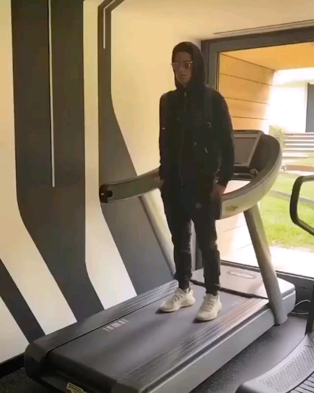 video-poster