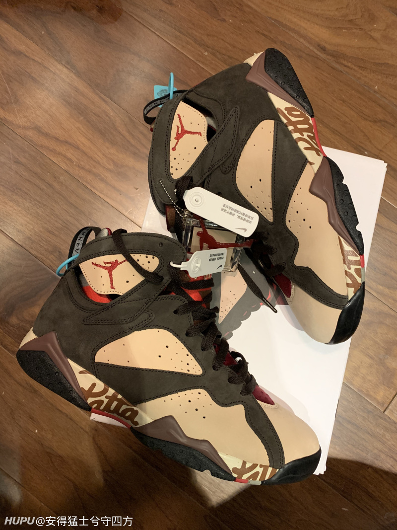 aj7 patta 开箱,冬天大棉鞋,和大巴黎合影