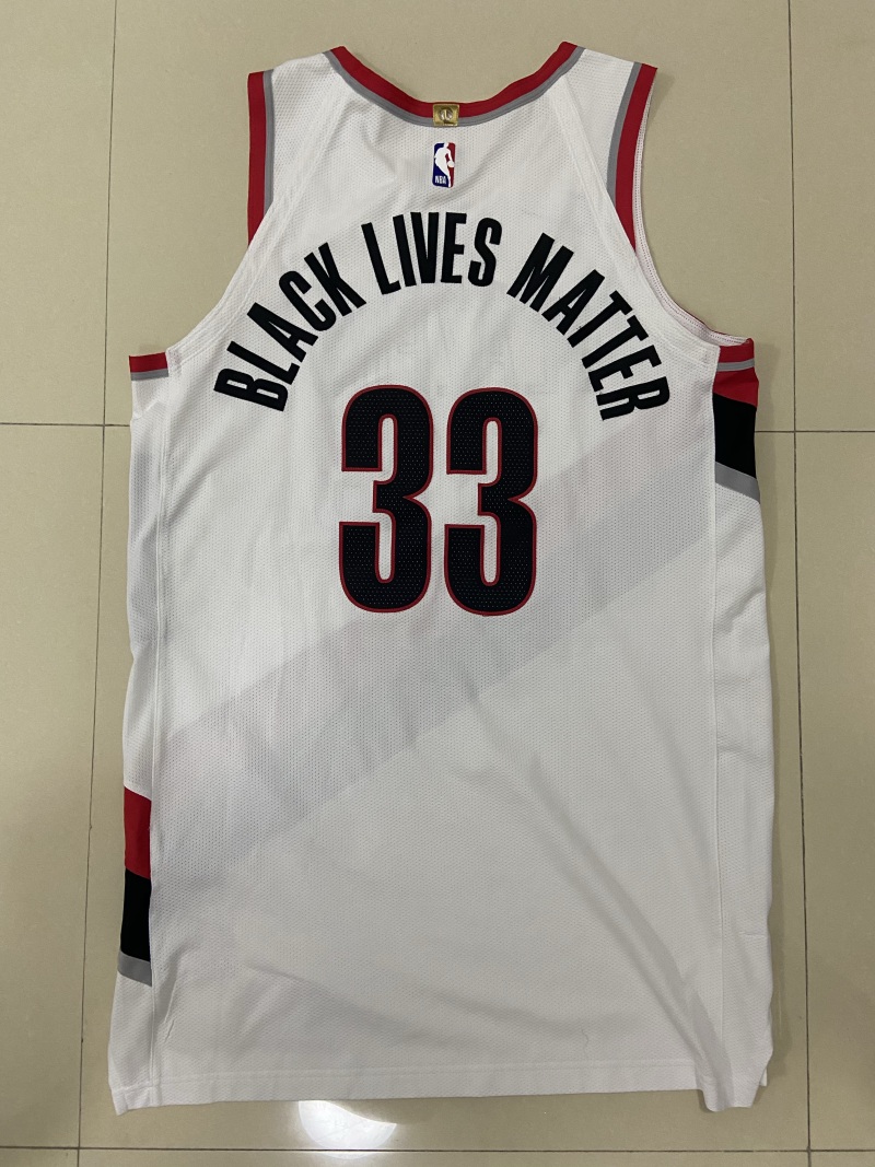 分享一个球衣开箱 虎扑