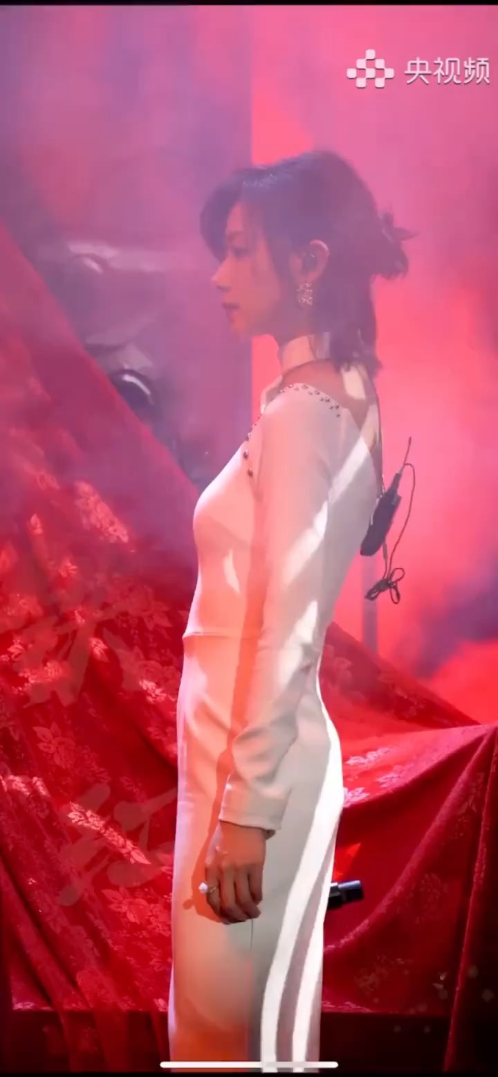 万茜铁甲红妆万茜唱古诗致敬明朝女将秦良玉