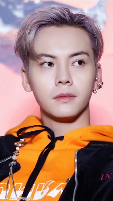 陈伟霆这个发际线是不是有点高