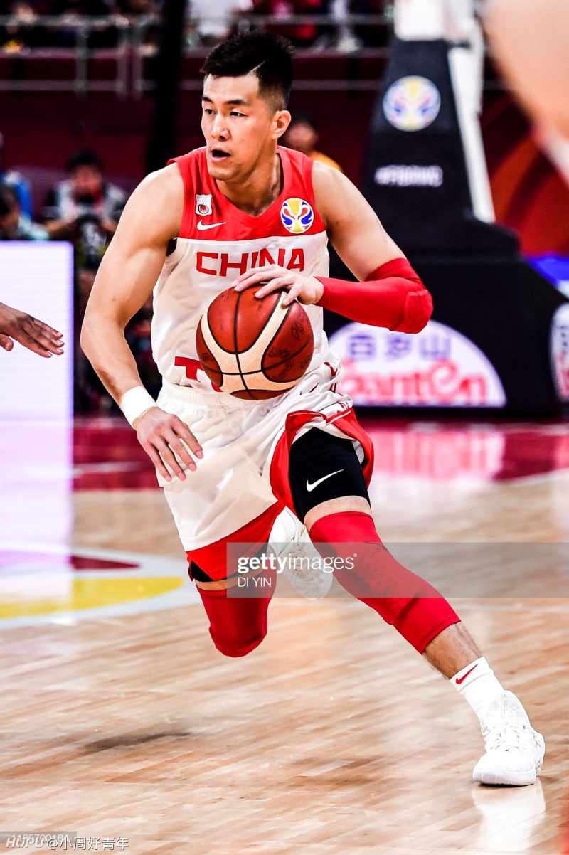 郭艾伦上脚jordan diamond