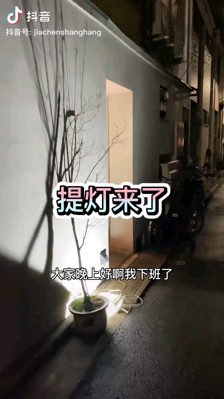 video-poster